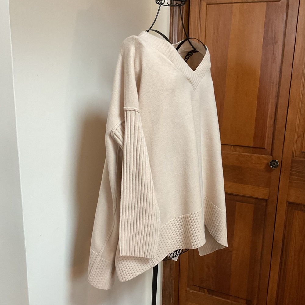 Lane 201 Women's Cream V-Neck Sweater, Small, ivory - Picture 8 of 9
